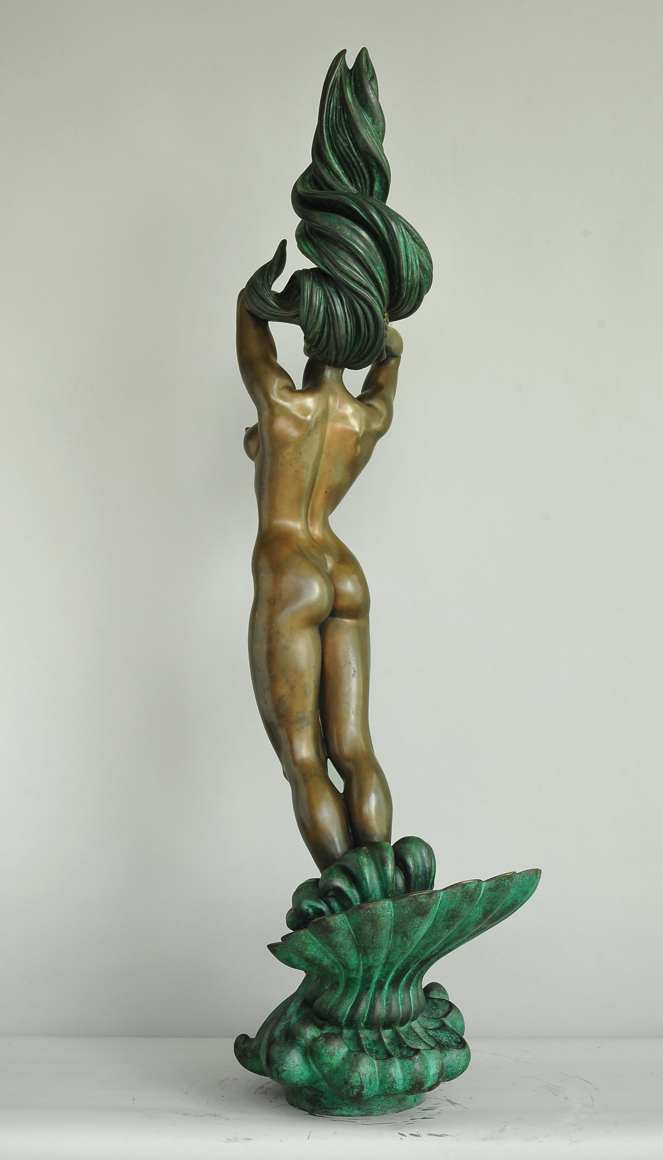 Aphrodite, bronze sculpture by Sergey Bondarenko — alternate angle 3