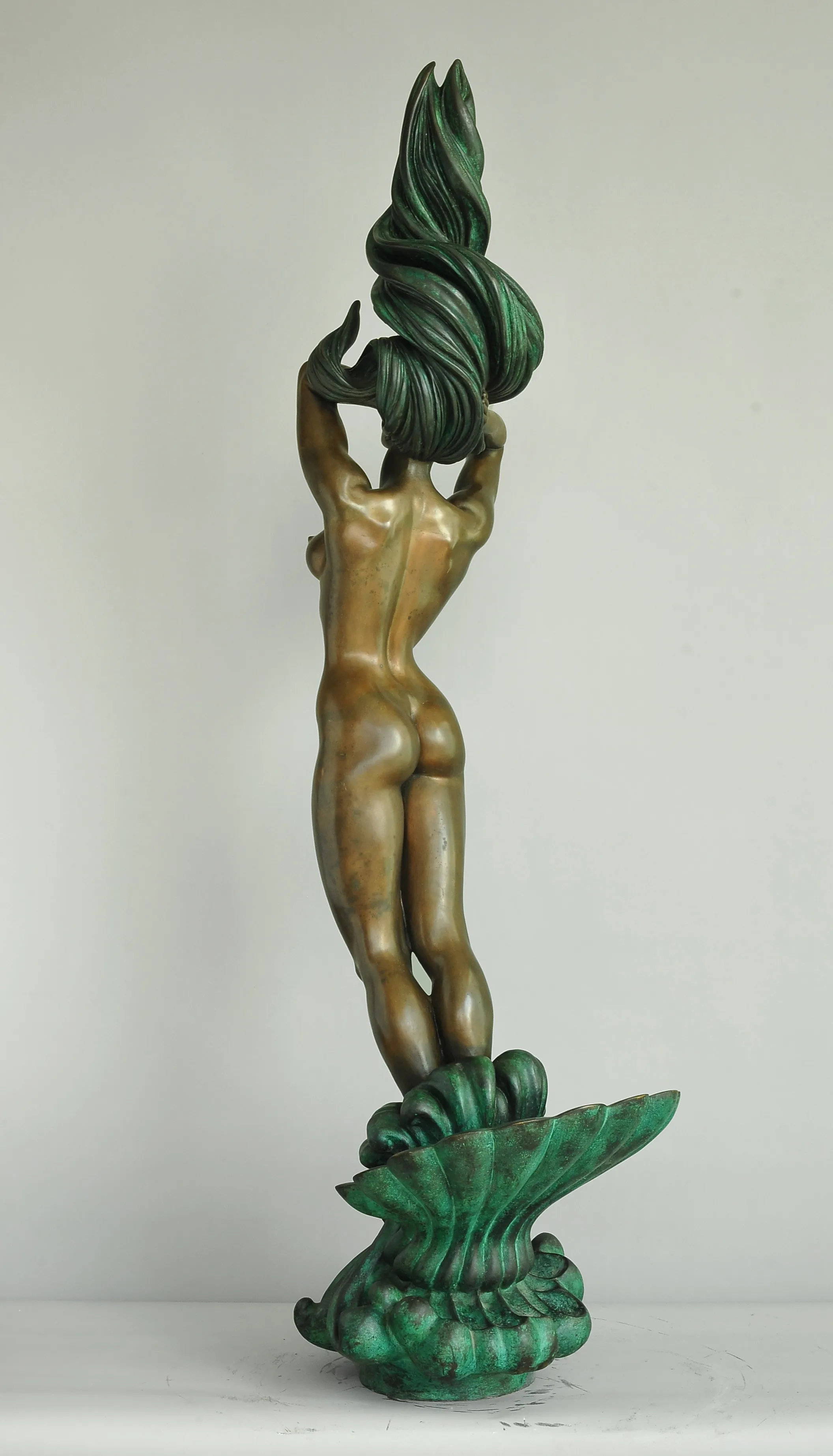 Aphrodite, bronze sculpture by Sergey Bondarenko — alternate angle 3