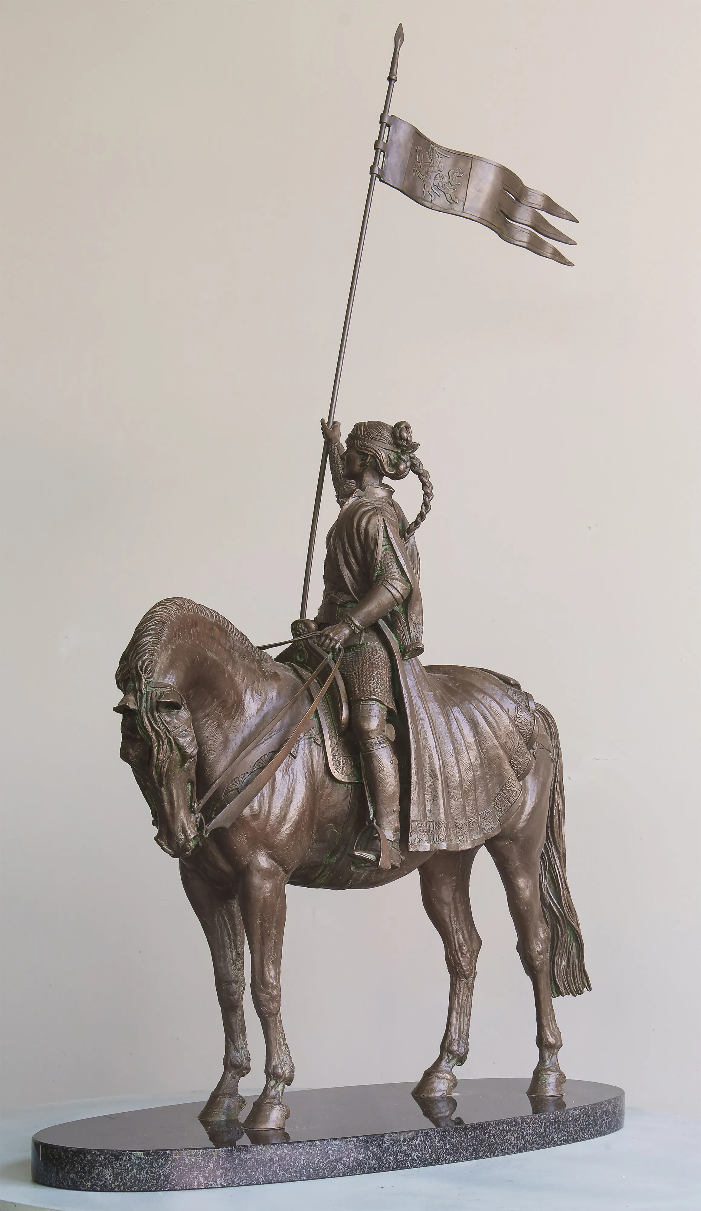 Anastasia Slutskaya, bronze sculpture by Sergey Bondarenko — alternate angle 4
