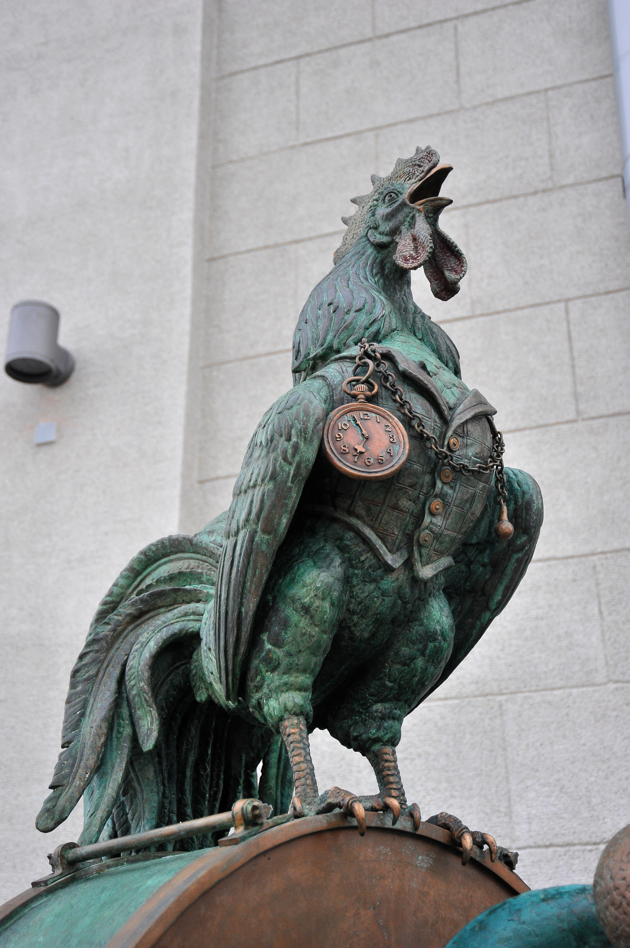 Belorussian State Circus, bronze monument by Sergey Bondarenko — installed in situ