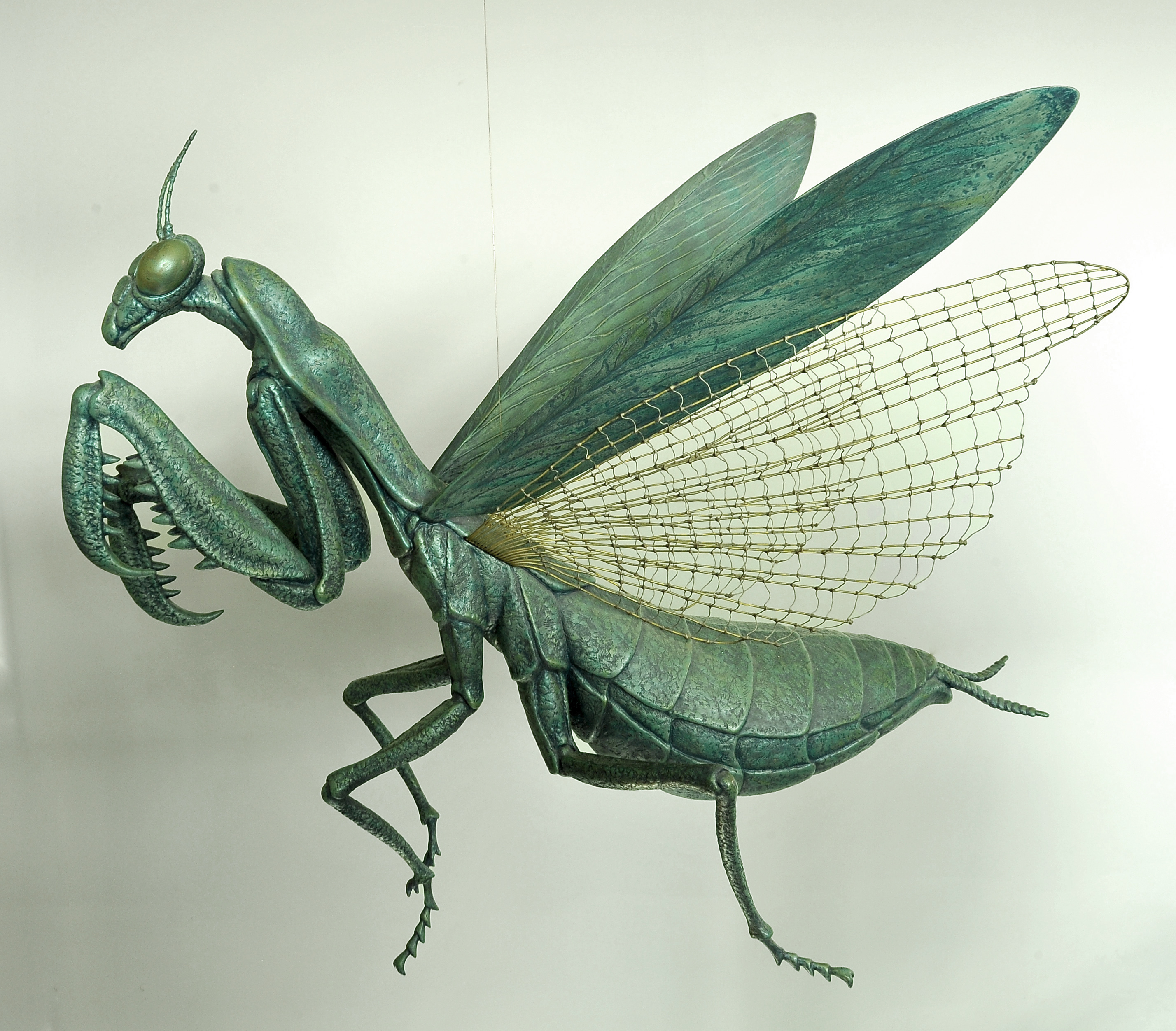 Mantis, risen sculpture by Sergey Bondarenko — front view