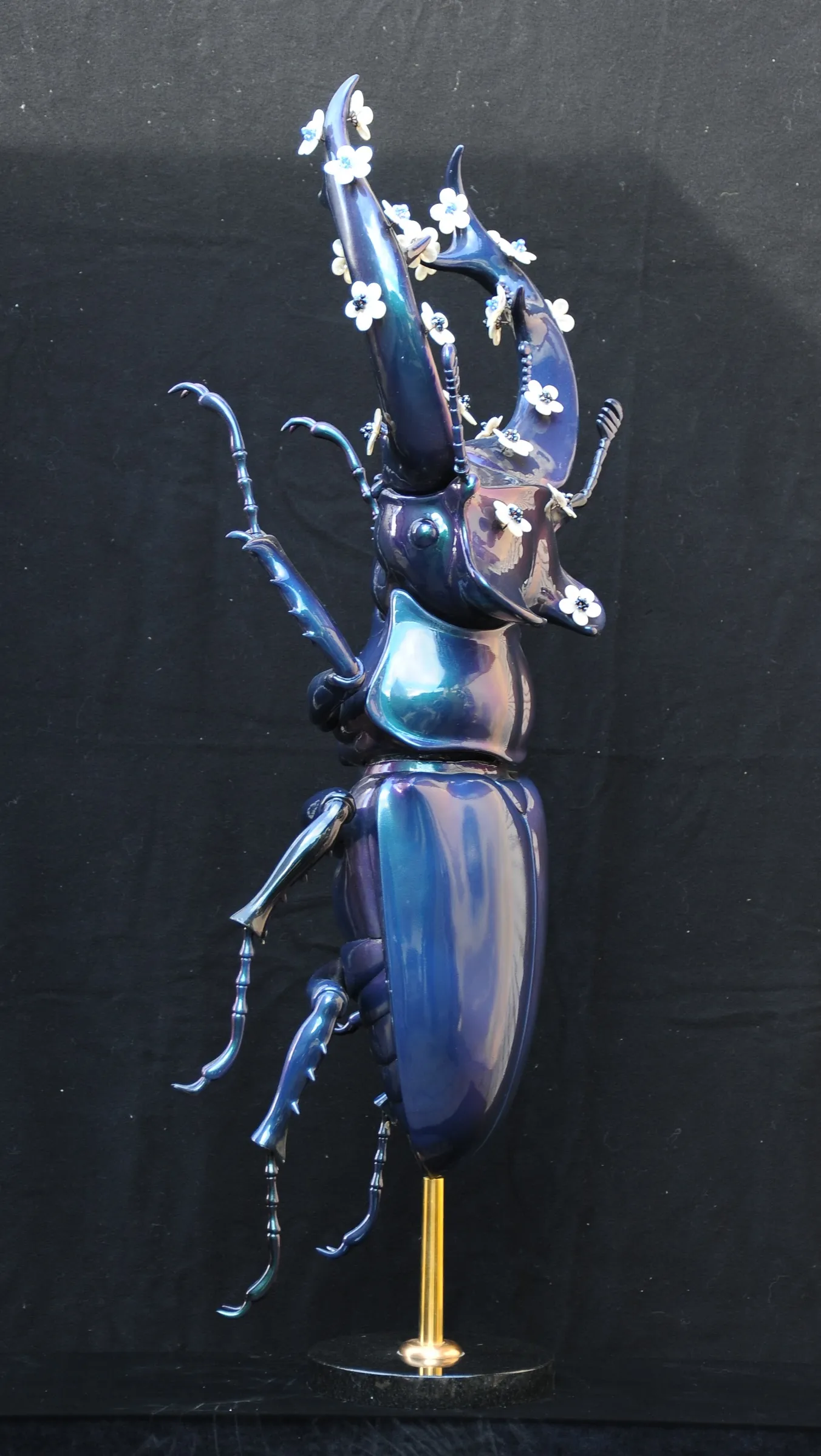 Blossoming beetle, bronze sculpture by Sergey Bondarenko — alternate angle 1
