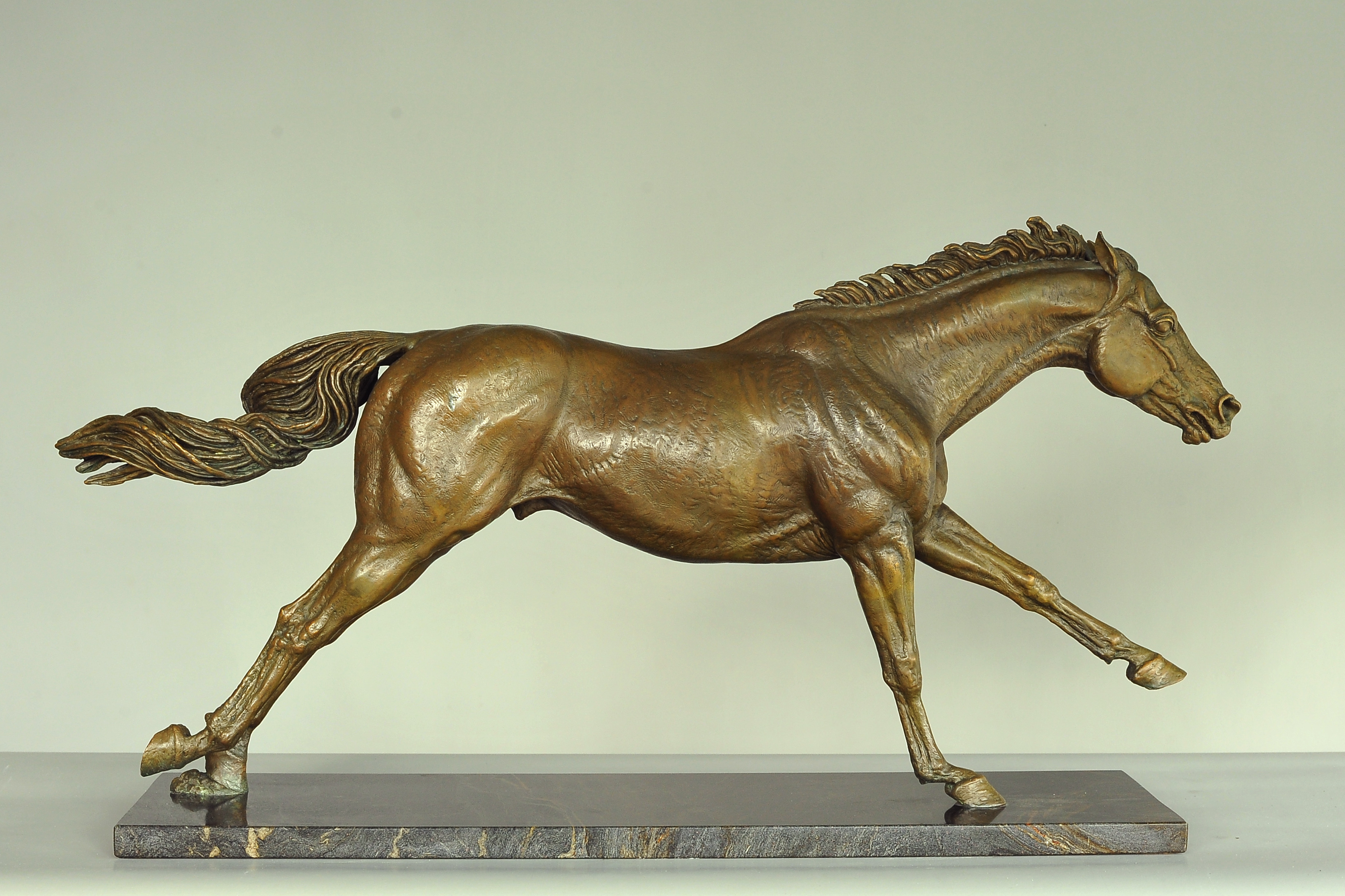 Dubai Millennium, bronze sculpture by Sergey Bondarenko — front view