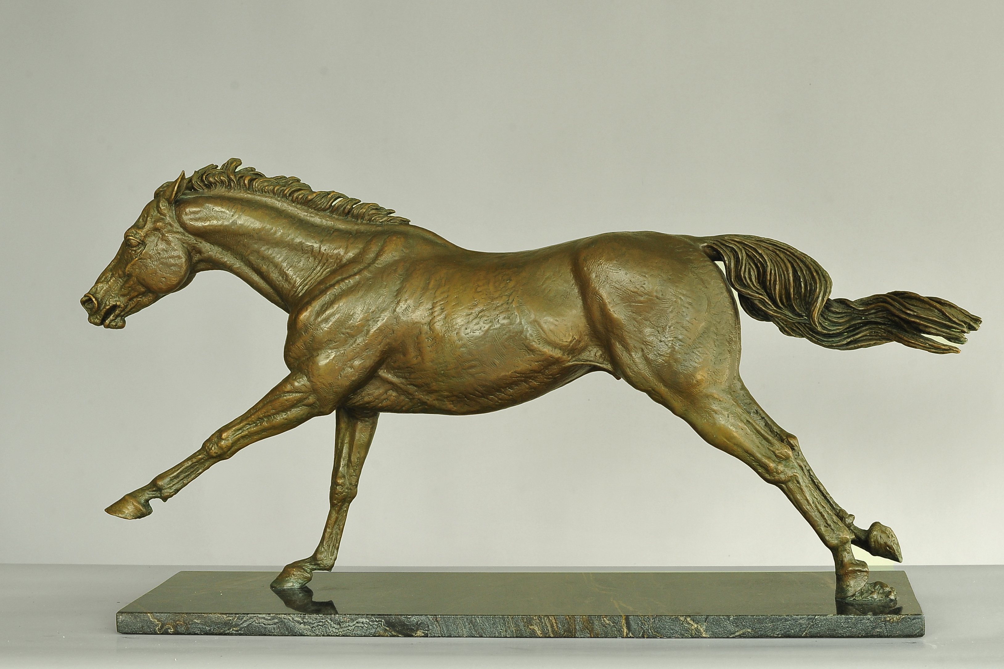 Dubai Millennium, bronze sculpture by Sergey Bondarenko —alternate angle 3
