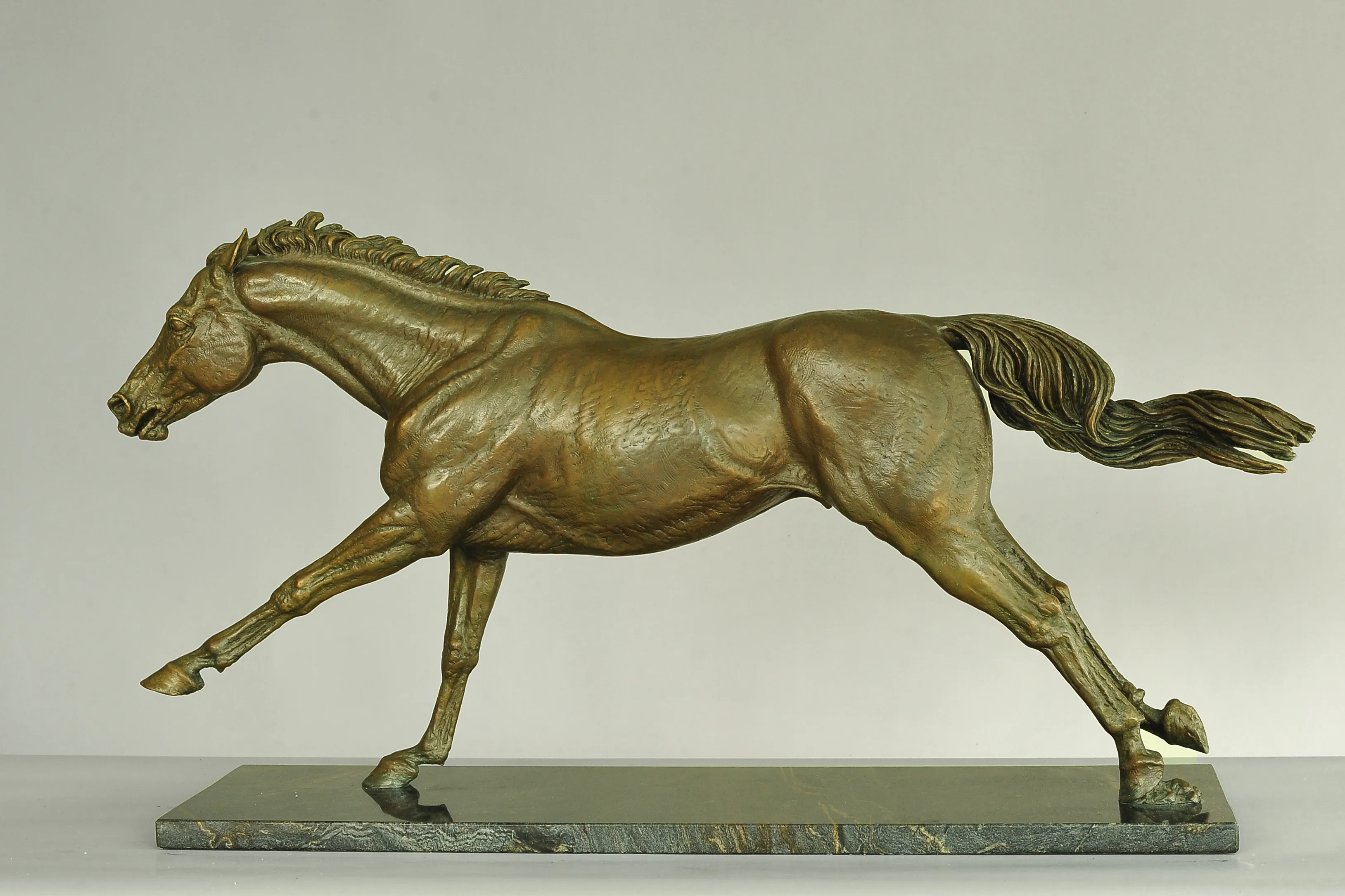 Dubai Millennium, bronze sculpture by Sergey Bondarenko —alternate angle 3