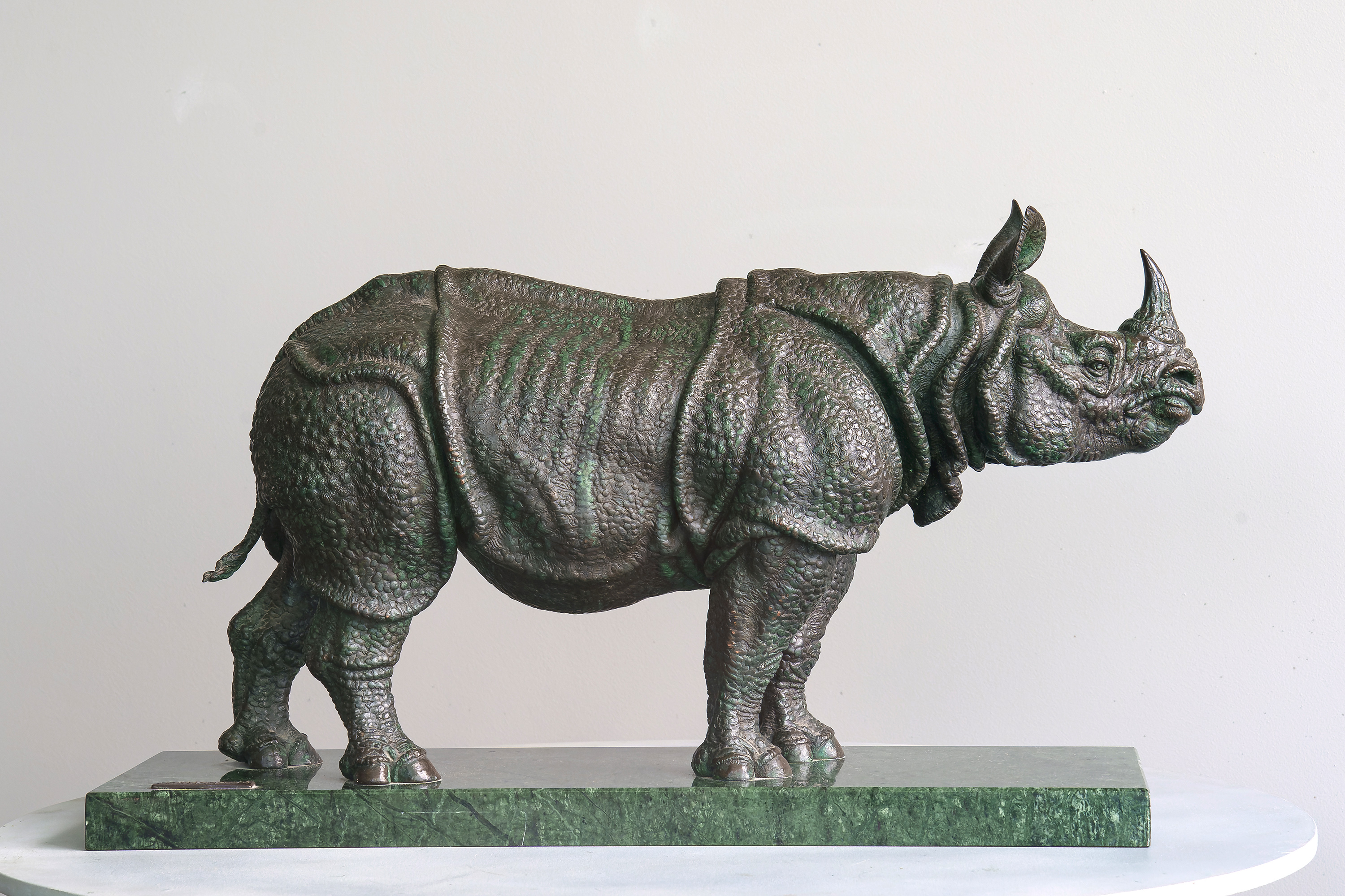Indian rhinoceros, bronze sculpture by Sergey Bondarenko — alternate angle 3
