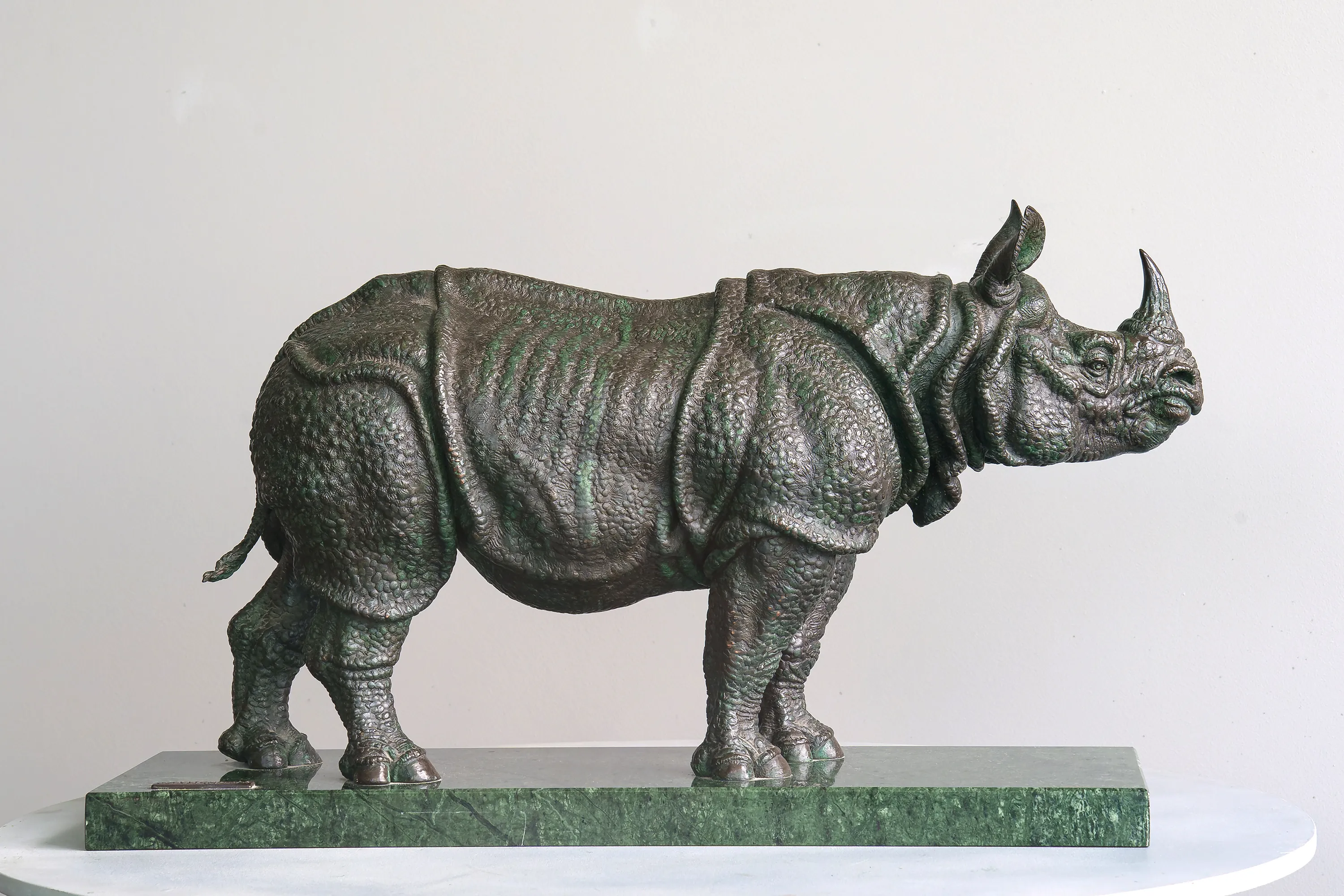 Indian rhinoceros, bronze sculpture by Sergey Bondarenko — alternate angle 3