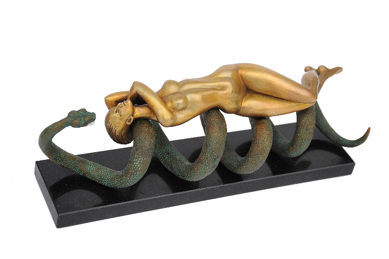 Temptation, bronze sculpture by Sergey Bondarenko — alternate angle 3