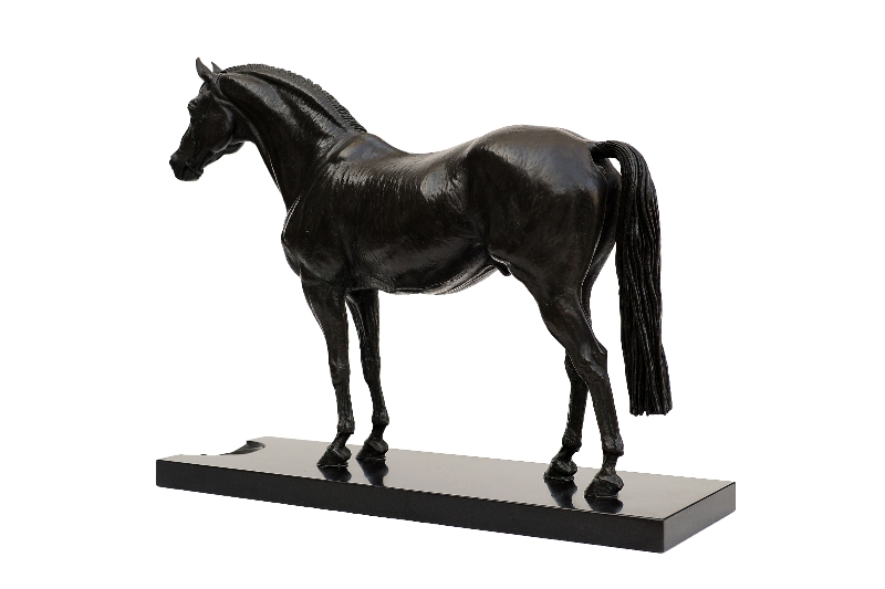 Kornjuwel, bronze sculpture by Sergey Bondarenko — alternate angle 4