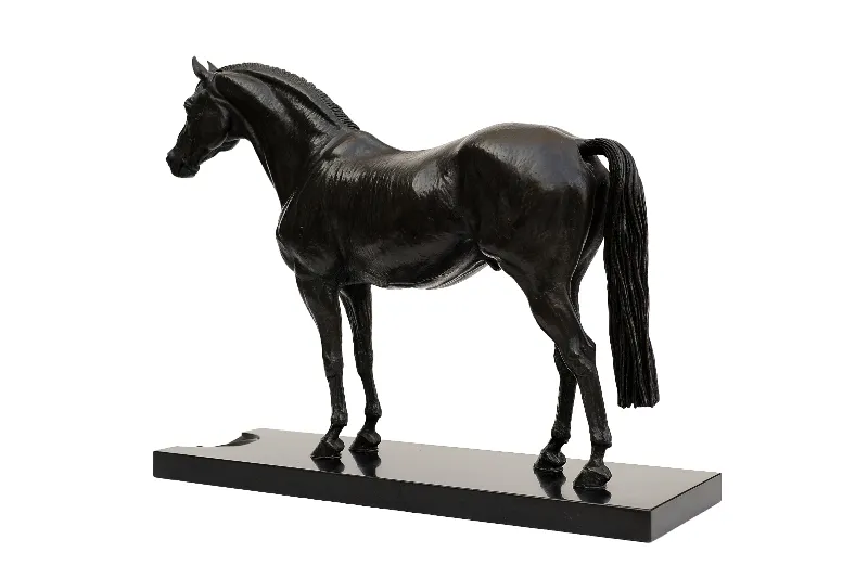 Kornjuwel, bronze sculpture by Sergey Bondarenko — alternate angle 4