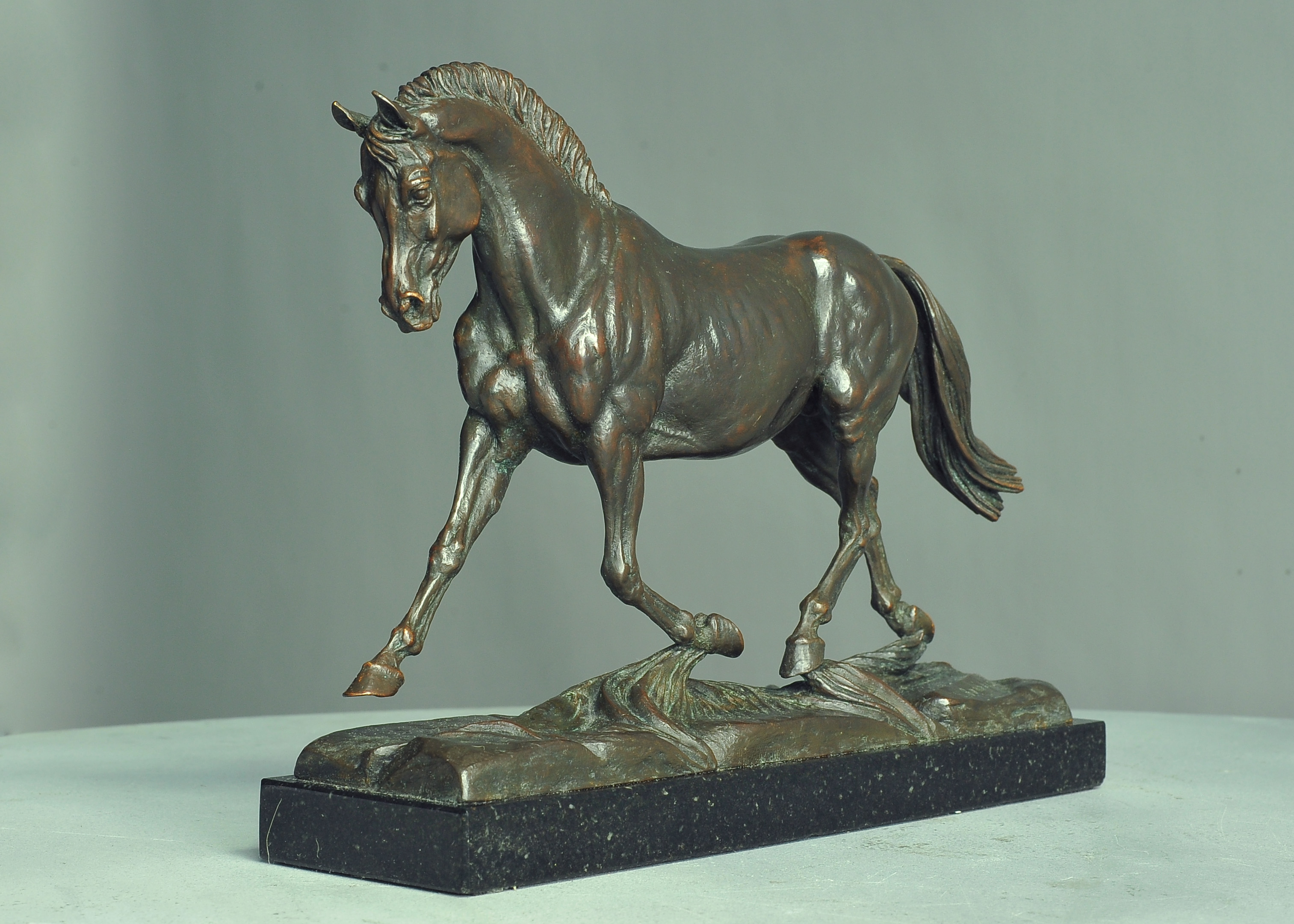 Lucky Champ, bronze sculpture by Sergey Bondarenko — alternate angle 3