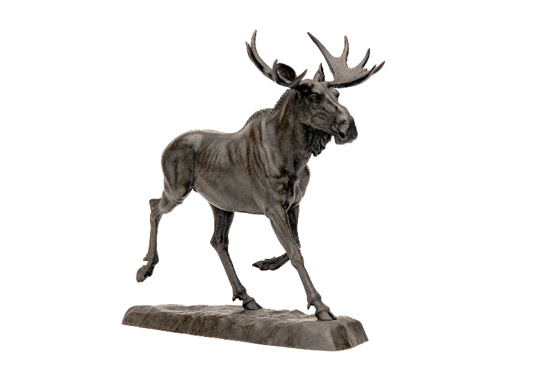 Moose, bronze sculpture by Sergey Bondarenko — alternate angle 2