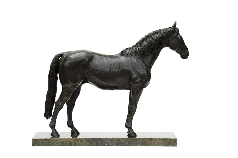 Olympic chempion Hapatitus, bronze sculpture by Sergey Bondarenko — alternate angle 1