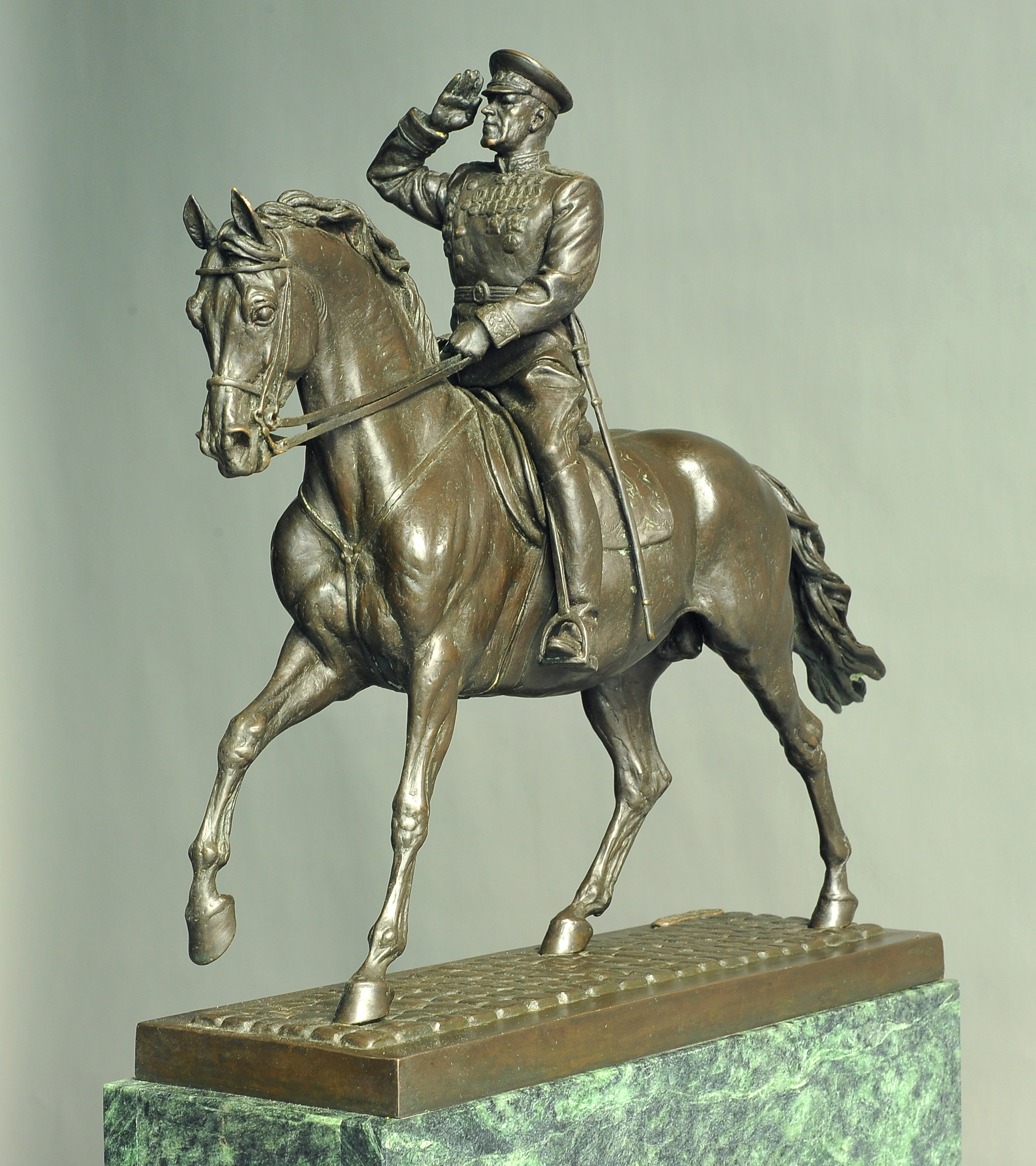 Victory parade  (Marshal Zhukov), bronze sculpture by Sergey Bondarenko — front view