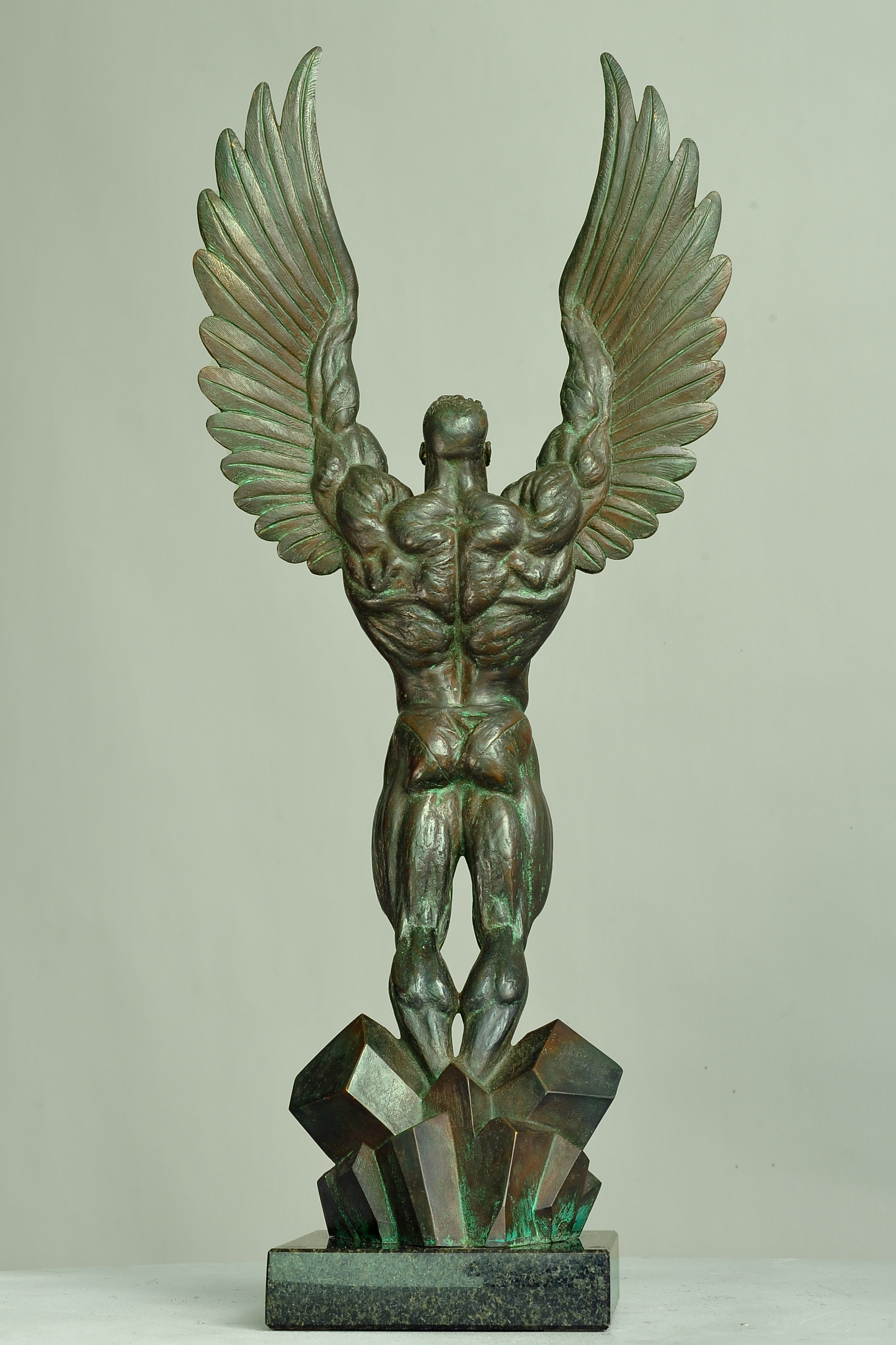 Winner,  bronze sculpture by Sergey Bondarenko — alternate angle 3