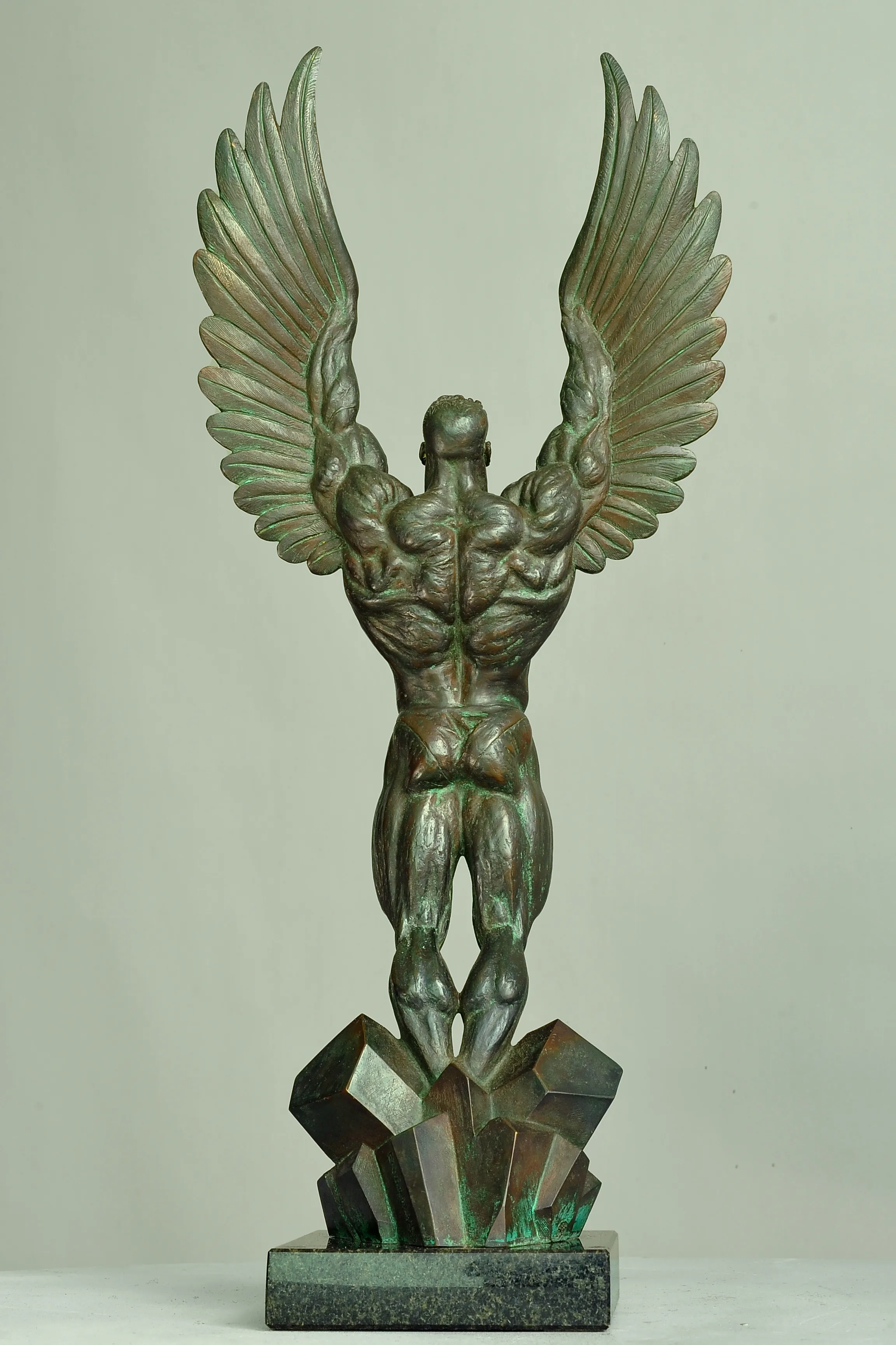 Winner,  bronze sculpture by Sergey Bondarenko — alternate angle 3