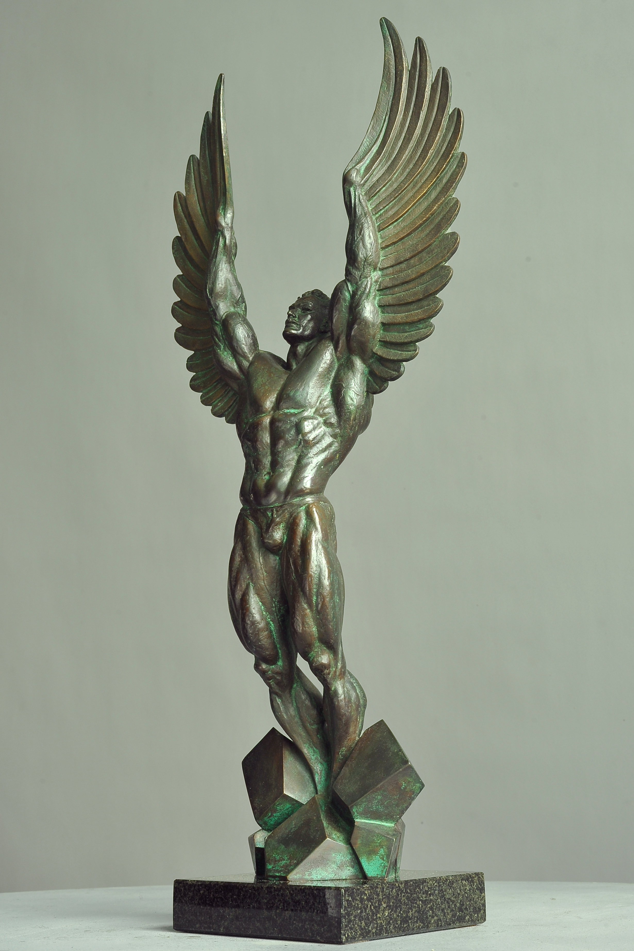 Winner,  bronze sculpture by Sergey Bondarenko — alternate angle 5