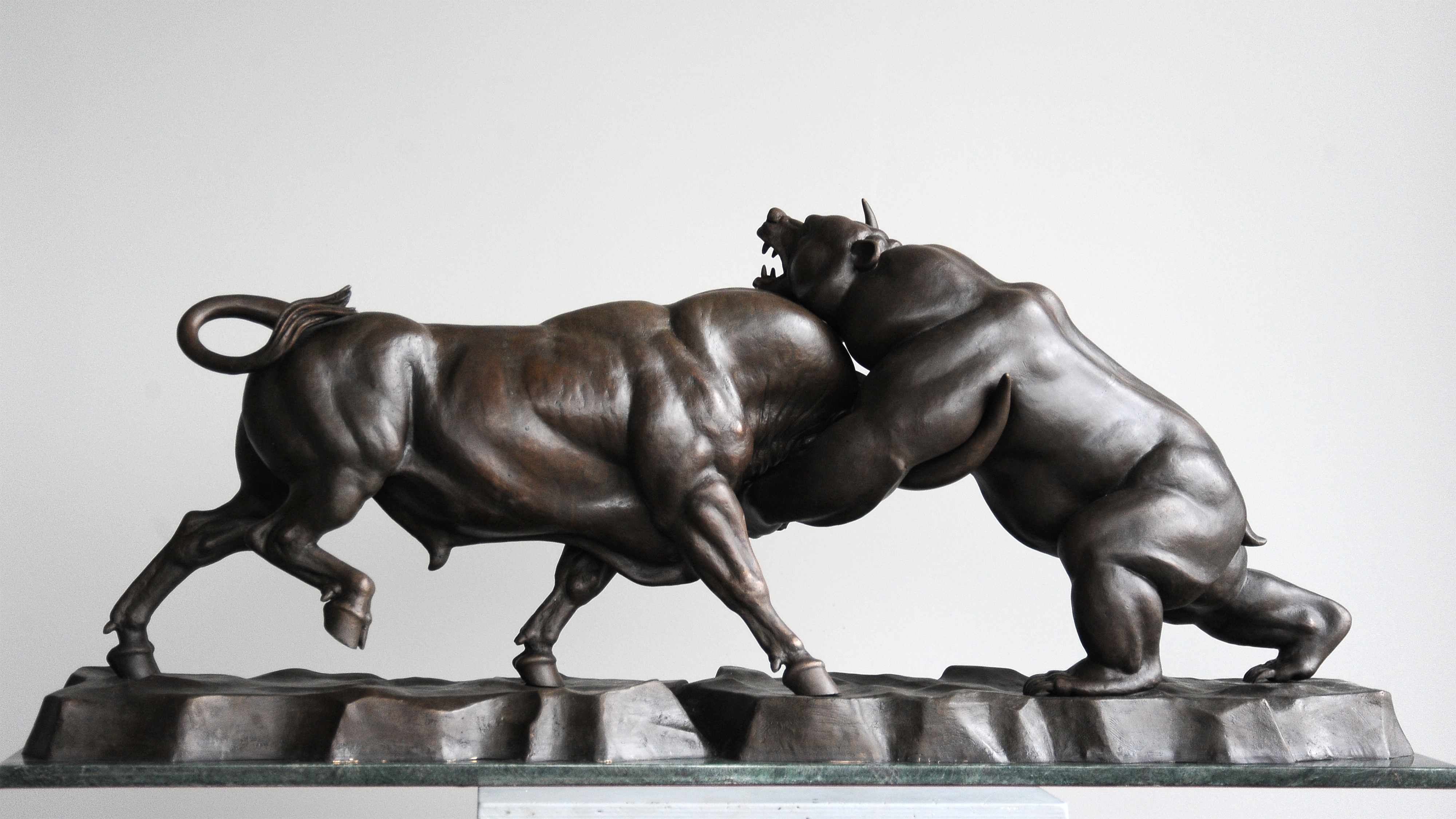 The Combat, bronze sculpture by Sergey Bondarenko — alternate angle 2