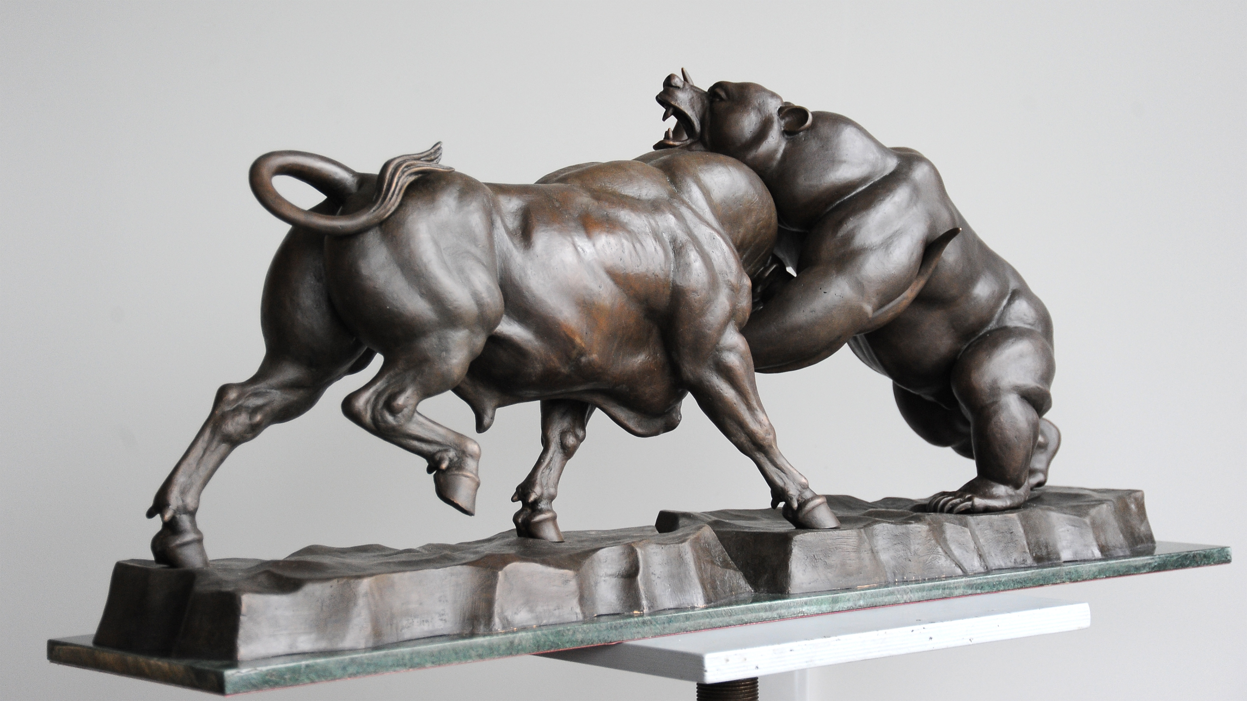 The Combat, bronze sculpture by Sergey Bondarenko — alternate angle 3