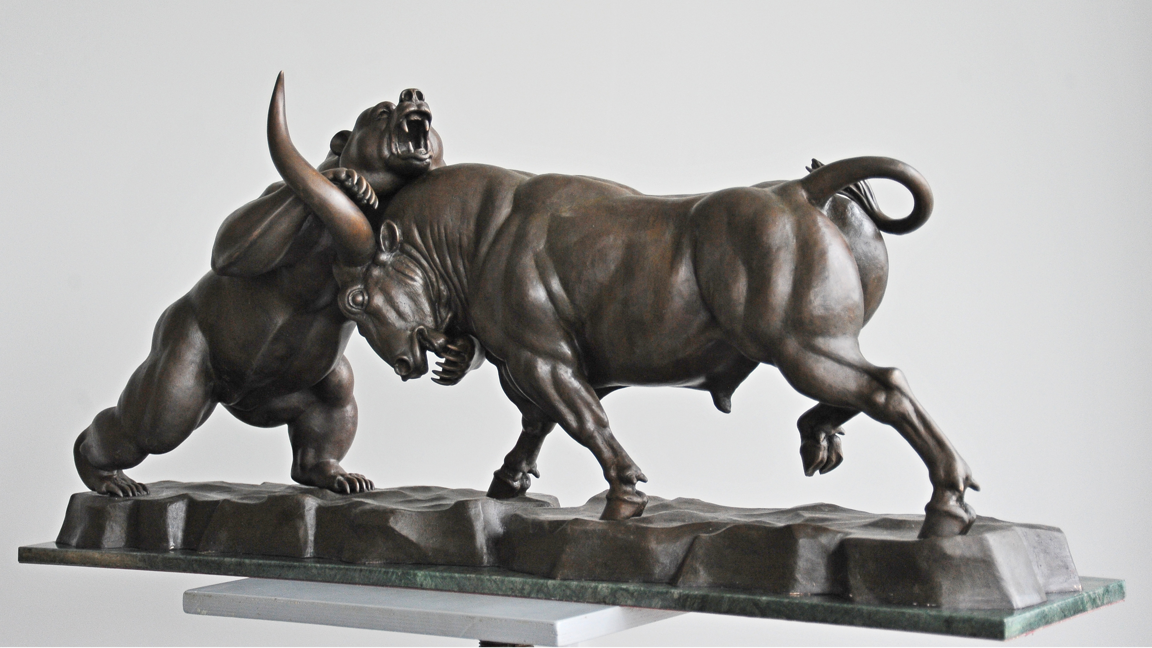 The Combat, bronze sculpture by Sergey Bondarenko — alternate angle 1