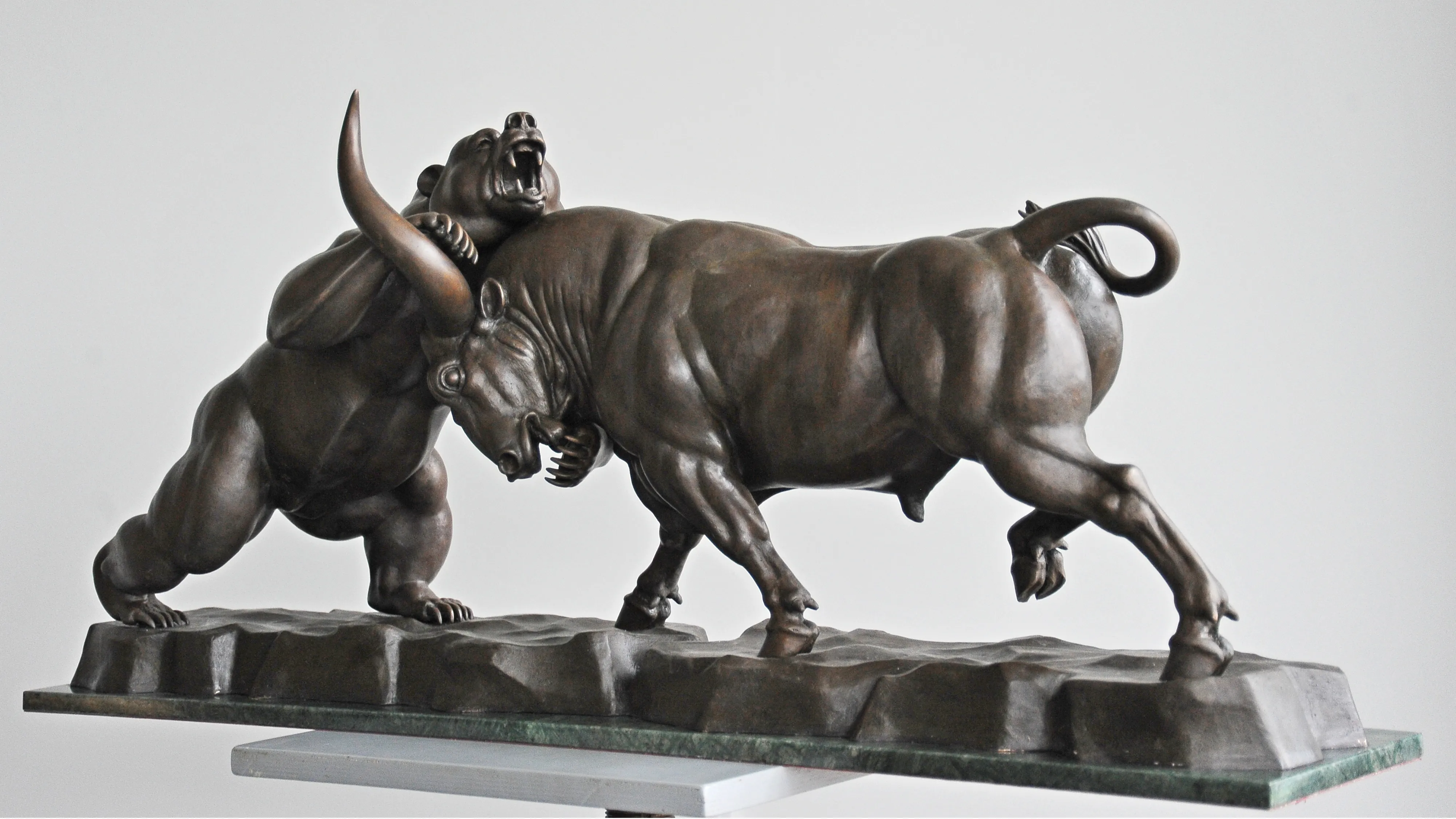 The Combat, bronze sculpture by Sergey Bondarenko — alternate angle 1