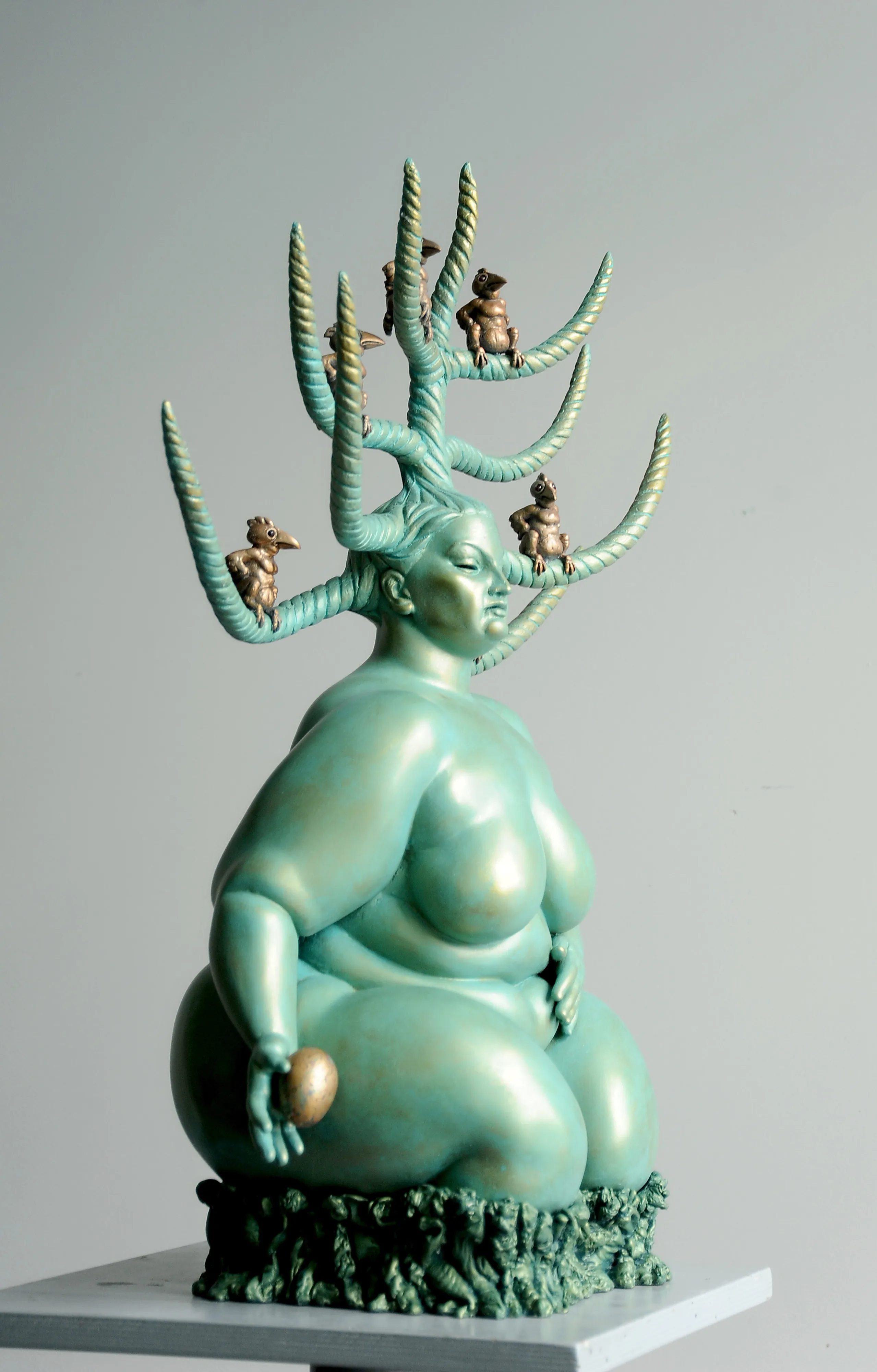 Prehistory, resin sculpture by Sergey Bondarenko — alternate angle 1
