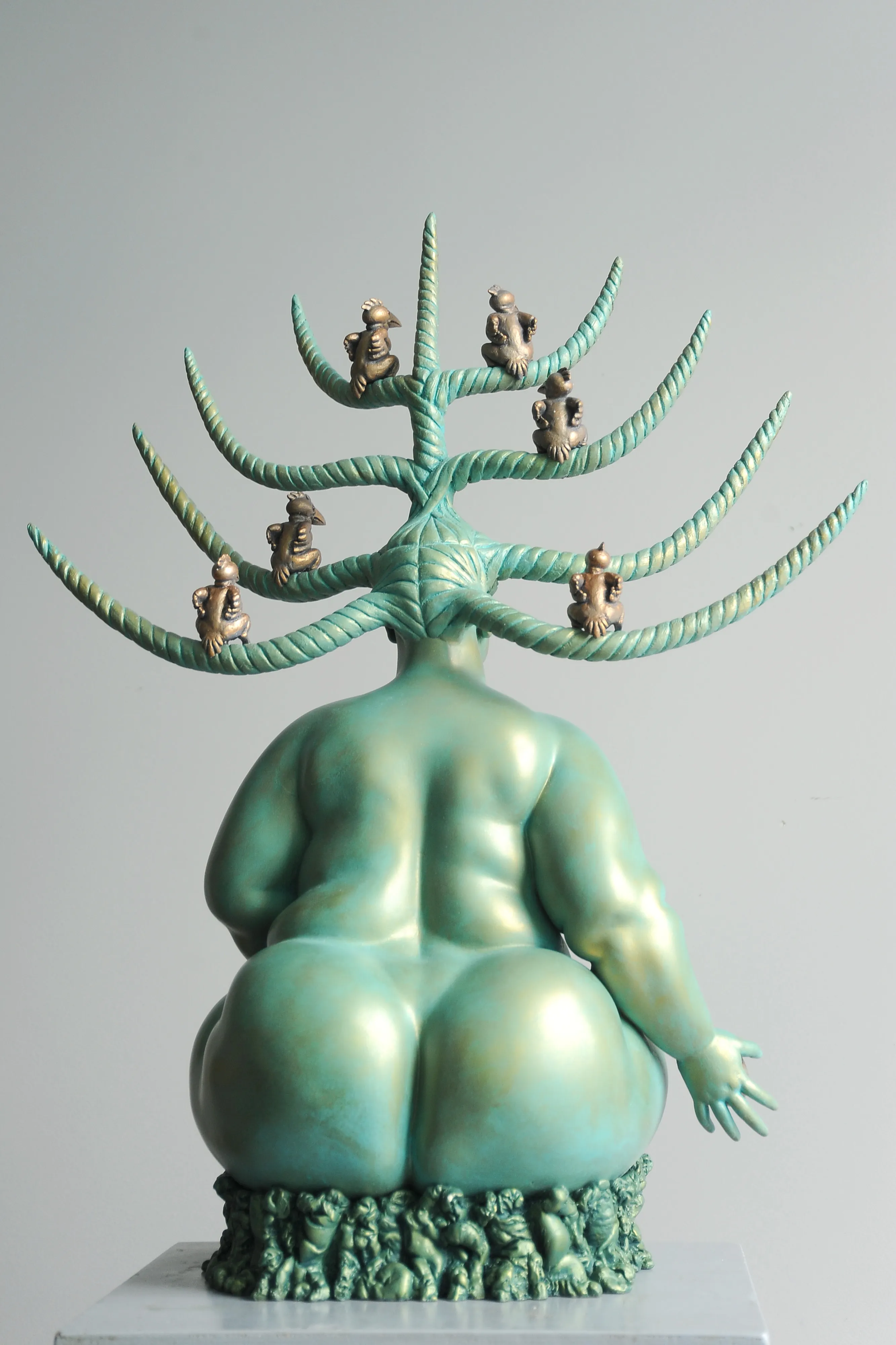 Prehistory, resin sculpture by Sergey Bondarenko — alternate angle 4