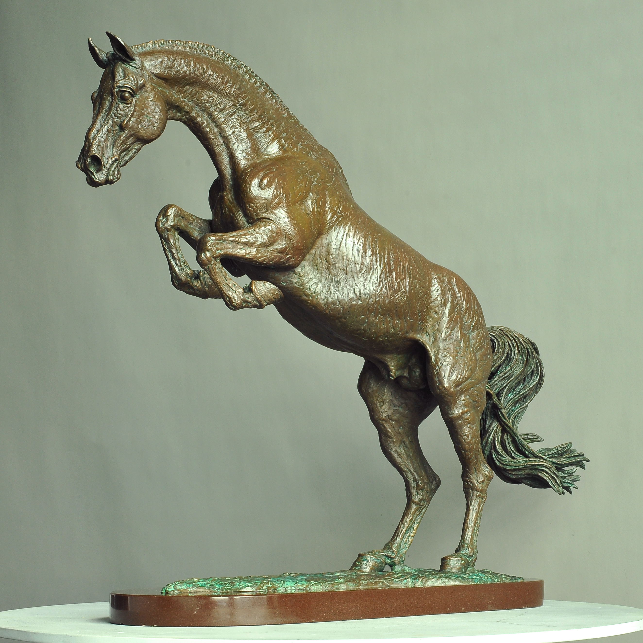 Jump 2, bronze sculpture by Sergey Bondarenko — alternate angle 2