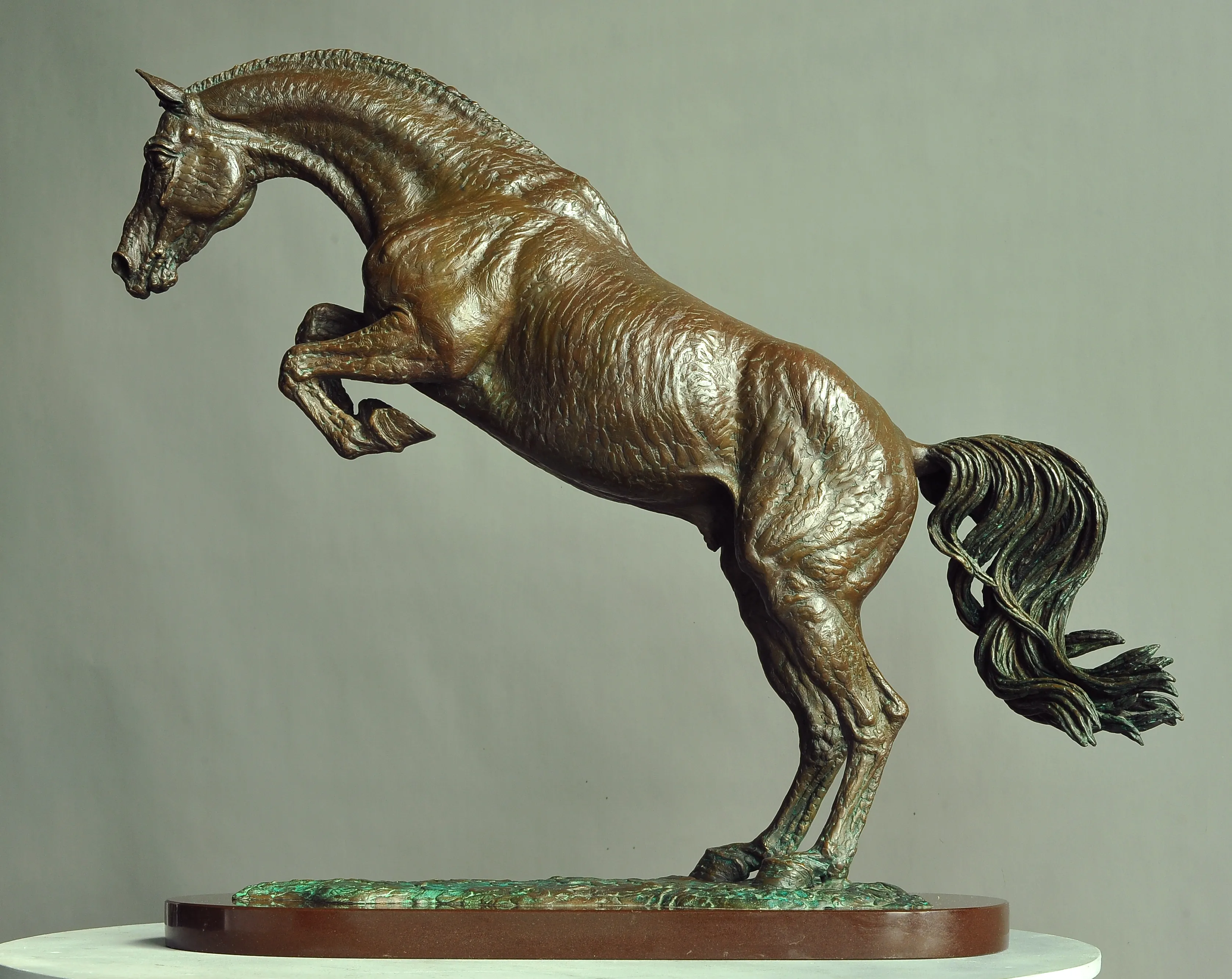 Jump 2, bronze sculpture by Sergey Bondarenko — alternate angle 3