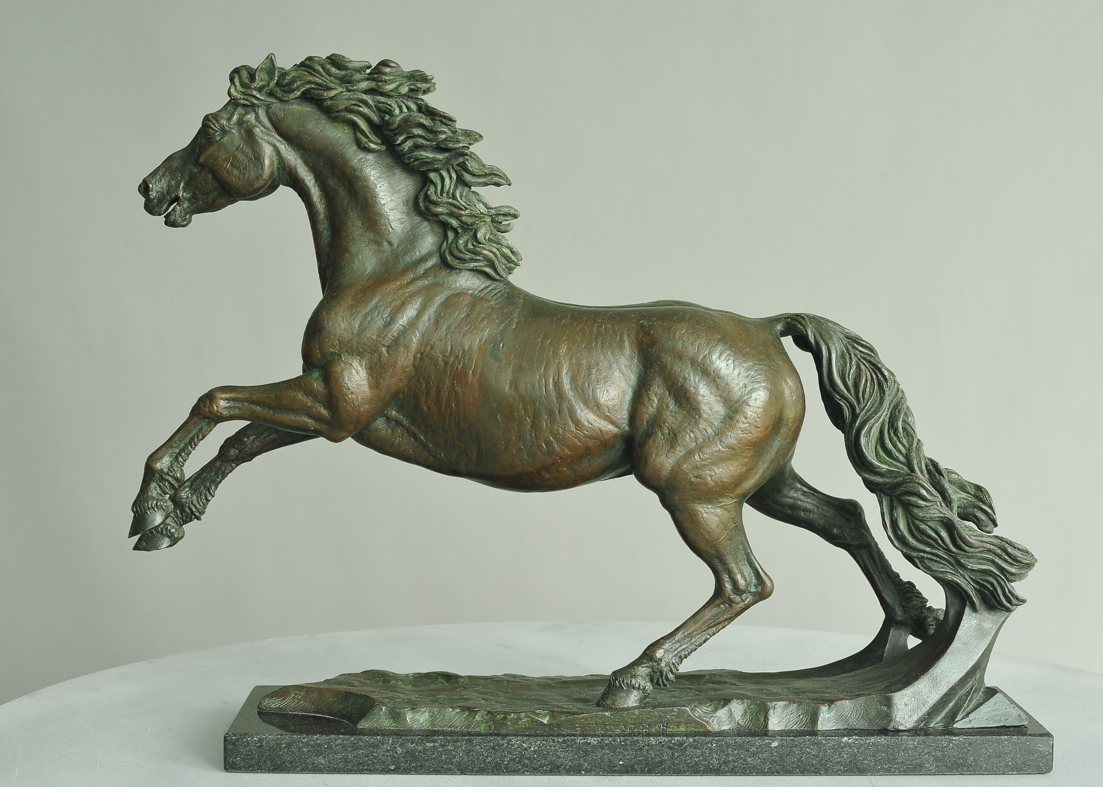 Wind in the mane, bronze sculpture by Sergey Bondarenko —alternate angle 3