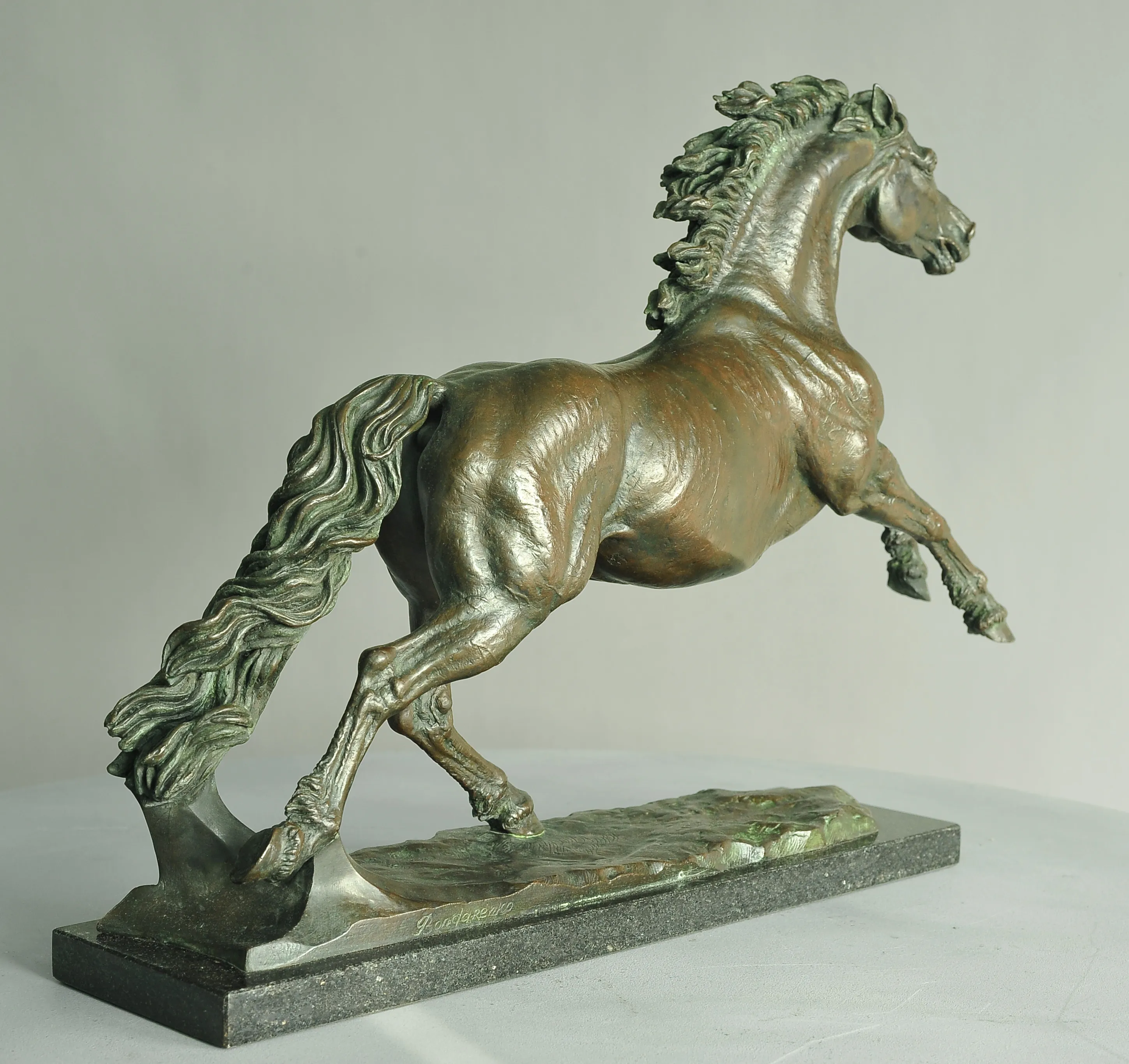 Wind in the mane, bronze sculpture by Sergey Bondarenko —alternate angle 4