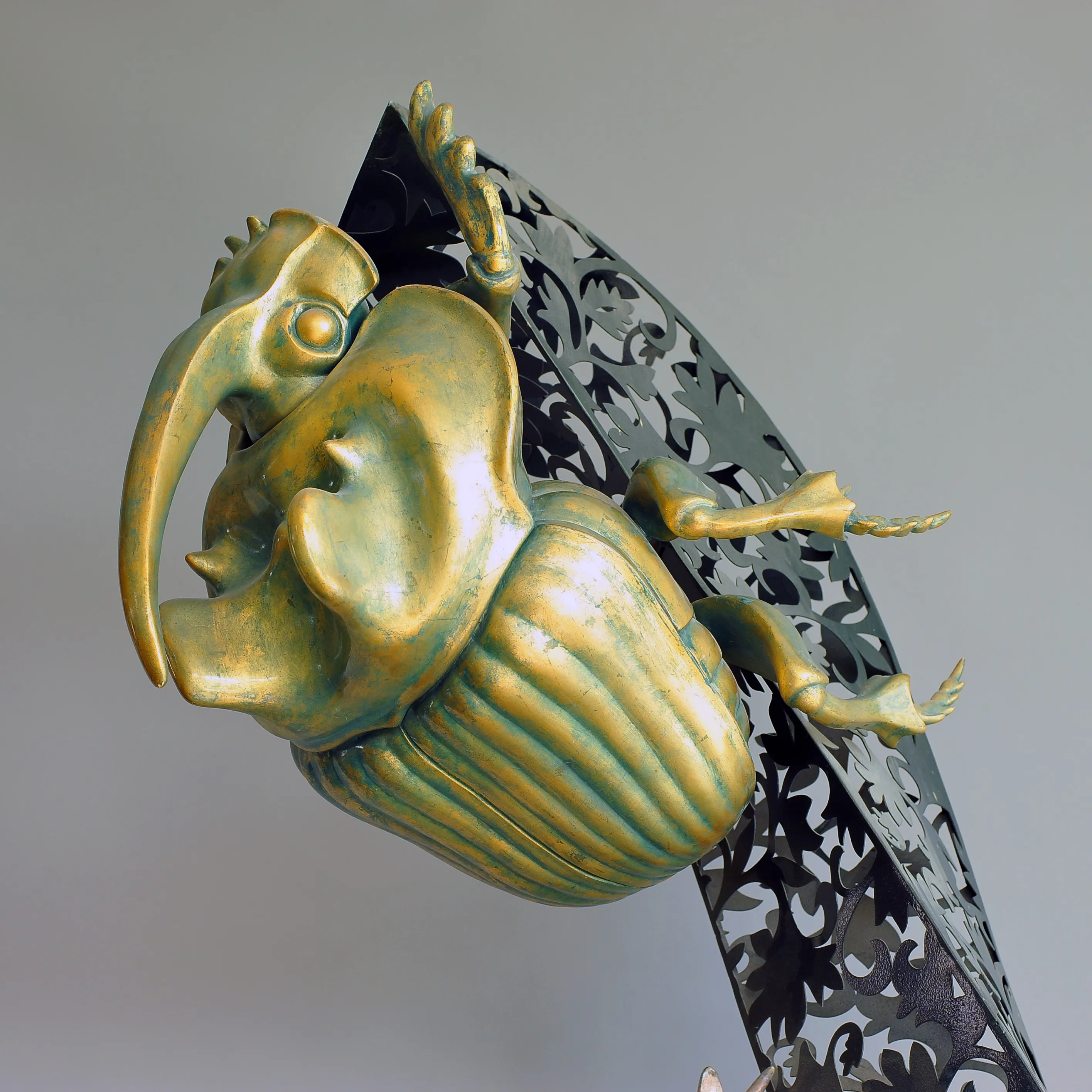Crawl up, sculpture by Sergey Bondarenko — alternate angle 4