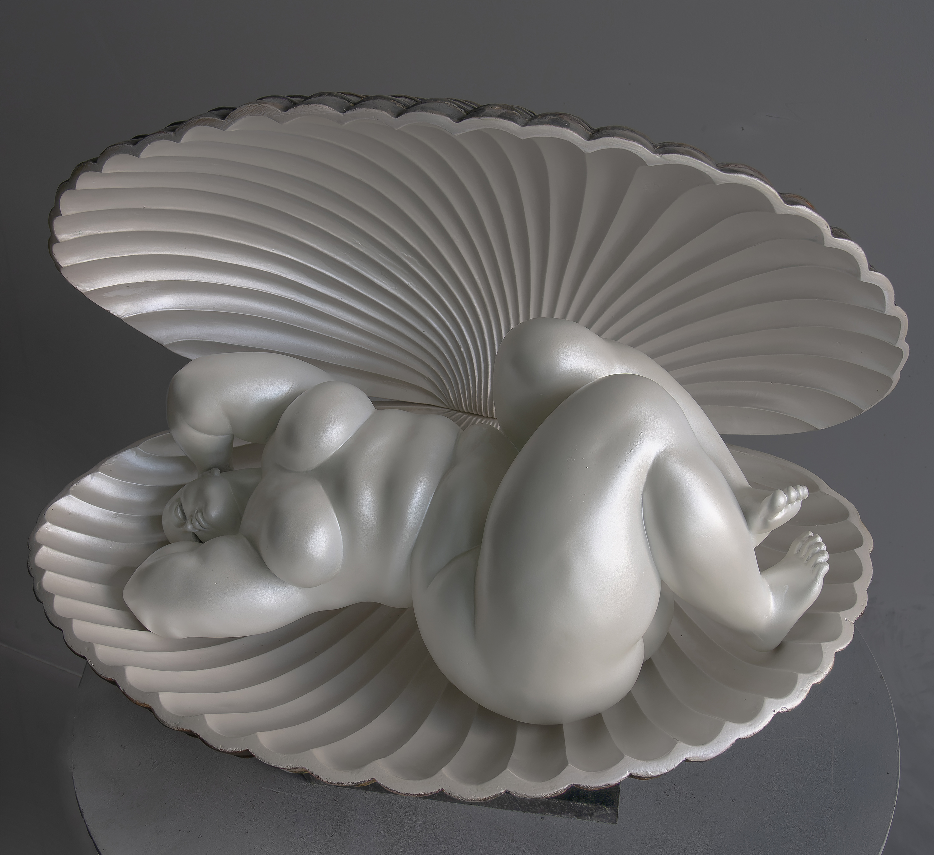The Pearl Oyster, risen sculpture by Sergey Bondarenko — alternate angle 2